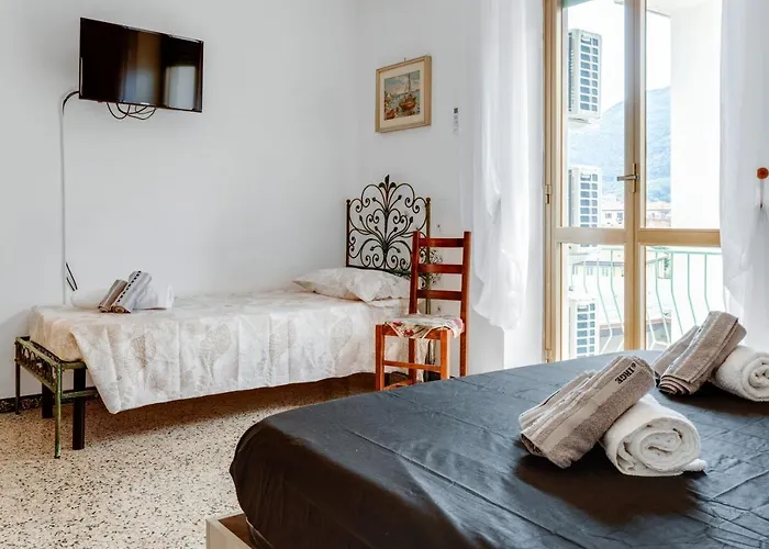 Guesthost - Nonno Doa * La Spezia